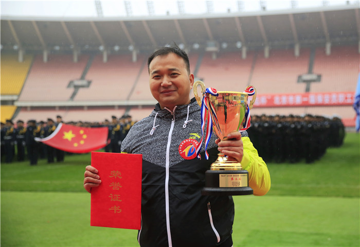 李勇.jpg